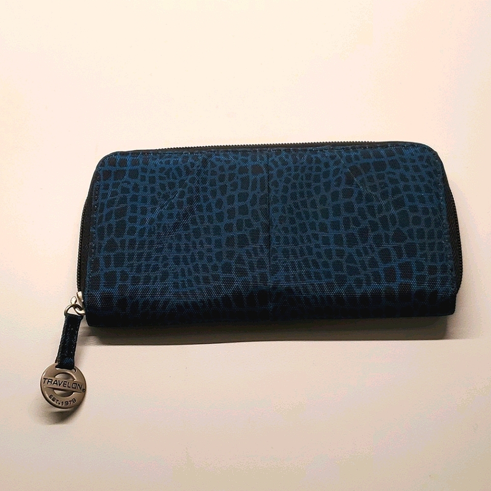 Alligator Print Clutch Wallet